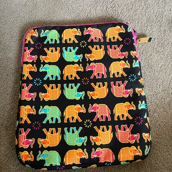 iPad or tablet case - Picture 3 of 5